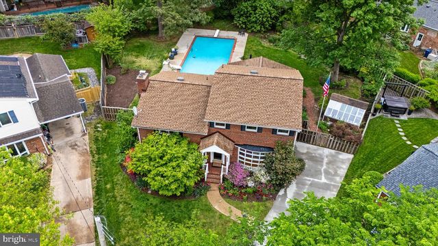 2905 MAPLEWOOD PL, Alexandria, VA 22302