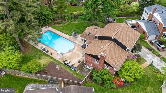2905 MAPLEWOOD PL, Alexandria, VA 22302