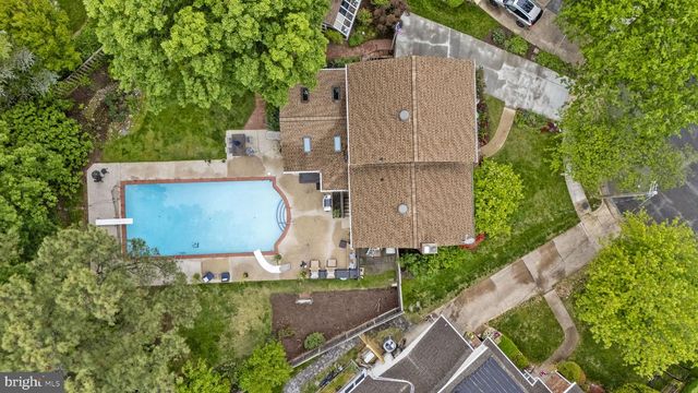 2905 MAPLEWOOD PL, Alexandria, VA 22302
