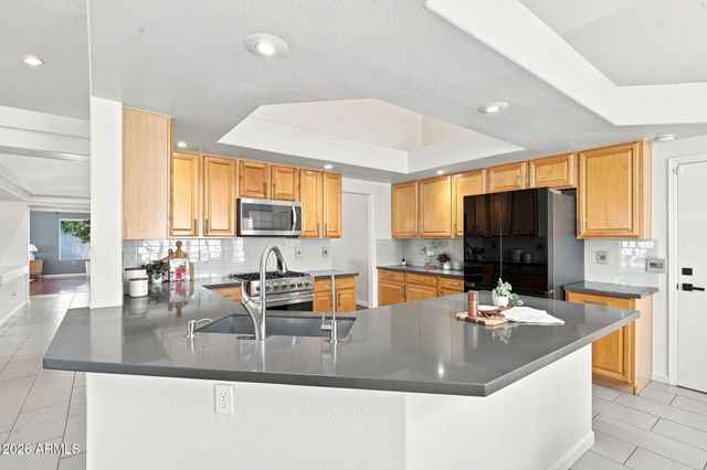 2540 E SAGEBRUSH Street, Gilbert, AZ 85296