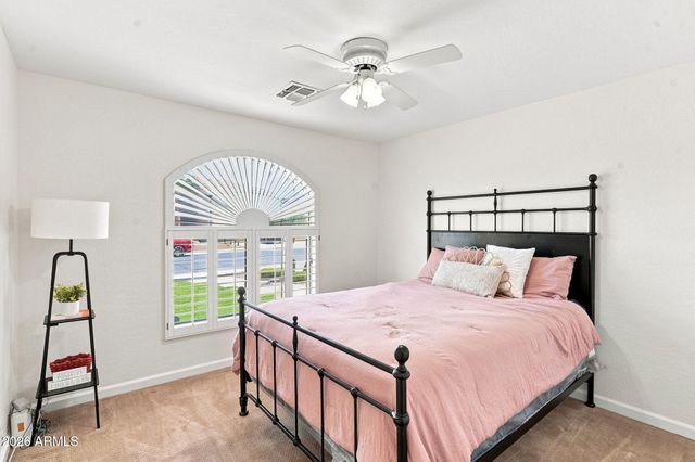 2540 E SAGEBRUSH Street, Gilbert, AZ 85296