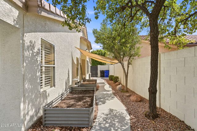 2540 E SAGEBRUSH Street, Gilbert, AZ 85296