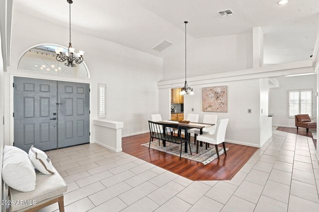 2540 E SAGEBRUSH Street, Gilbert, AZ 85296