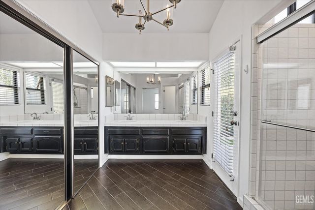 8201 Norfolk Court, Bakersfield, CA 93311