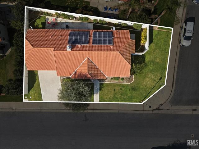 8201 Norfolk Court, Bakersfield, CA 93311