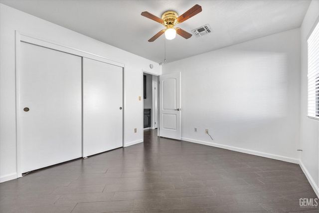 8201 Norfolk Court, Bakersfield, CA 93311