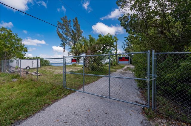 6141 ELLIOTT STREET, Punta Gorda, FL 33950