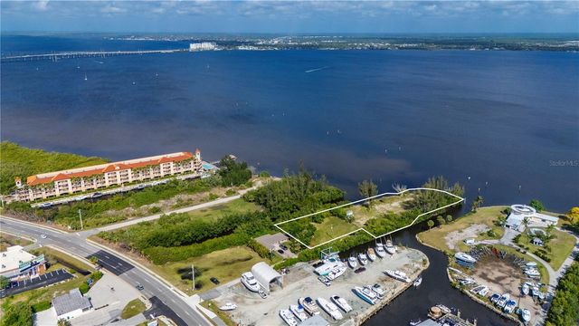 6141 ELLIOTT STREET, Punta Gorda, FL 33950