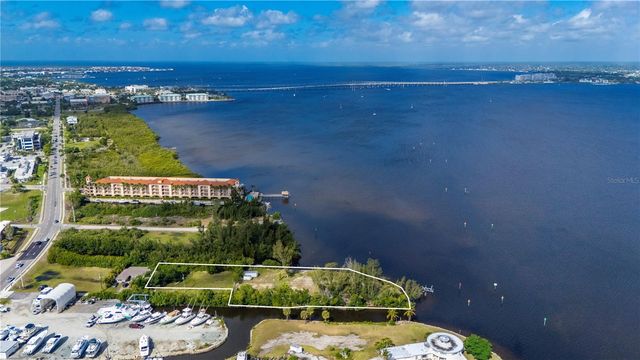 6141 ELLIOTT STREET, Punta Gorda, FL 33950