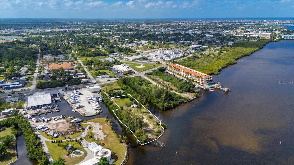 6141 ELLIOTT STREET, Punta Gorda, FL 33950