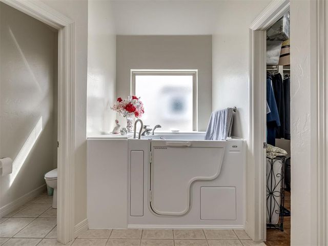 3912 SE 41st Place, Oklahoma City, OK 73165