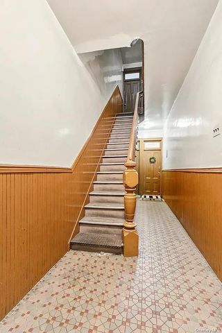 10-47 47th Avenue, Long Island City, NY 11101