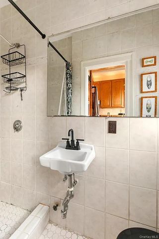 10-47 47th Avenue, Long Island City, NY 11101