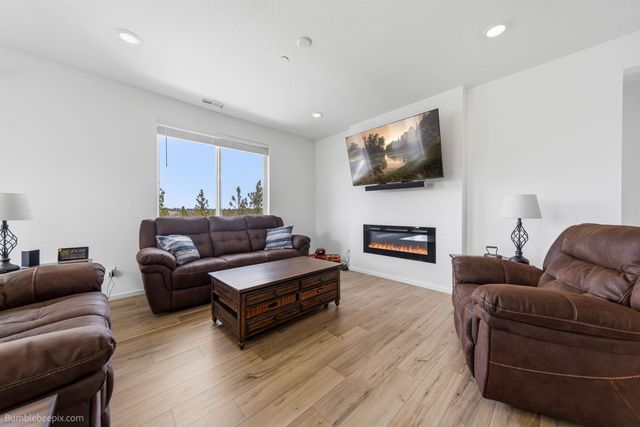 6901 S BOULDER RIDGE Dr, Spokane, WA 99224