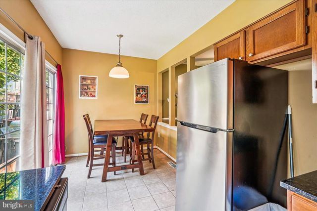 12150 WEDGEWAY CT, Fairfax, VA 22033