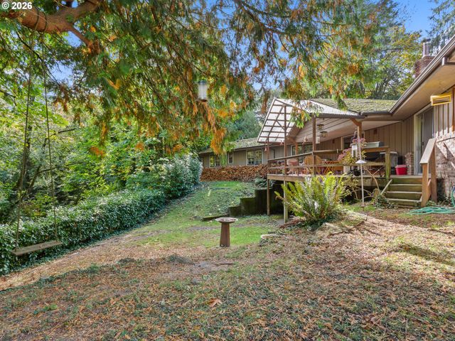 4622 MAPLETON Dr, West Linn, OR 97068
