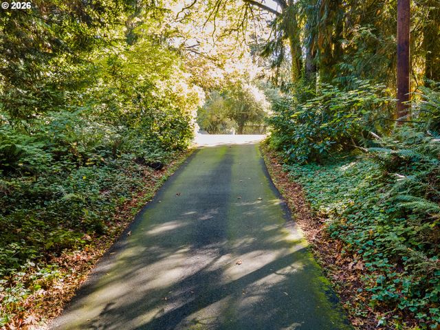 4622 MAPLETON Dr, West Linn, OR 97068