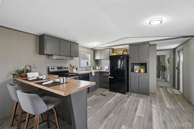 8 Cedar Ridge Court, Cedar Hill, MO 63016