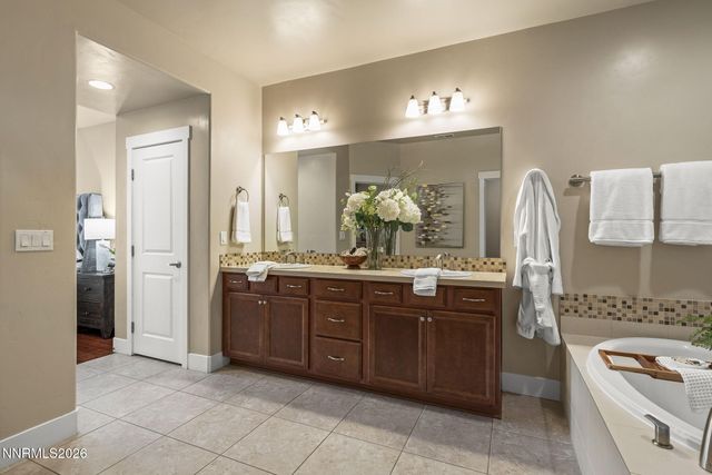 1475 Waterloo Drive, Reno, NV 89509