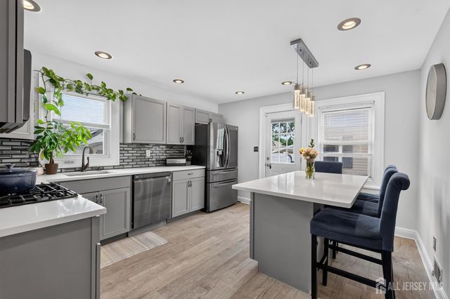 28 Wagner Street, Fords, NJ 08863