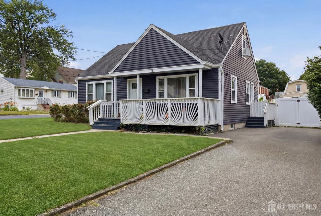 28 Wagner Street, Fords, NJ 08863