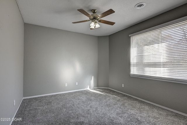 2285 Quail Road, Diamond, MO 64840