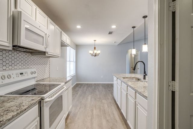 9016 Christopher Circle, Fort Worth, TX 76140