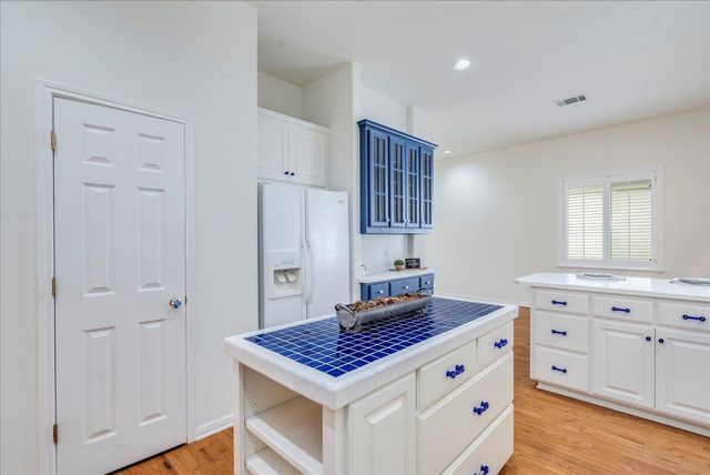 2213 Garden CT, San Marcos, TX 78666