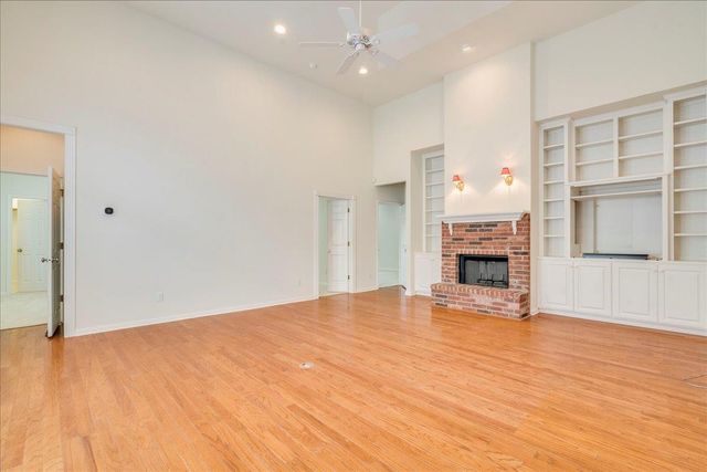 2213 Garden CT, San Marcos, TX 78666