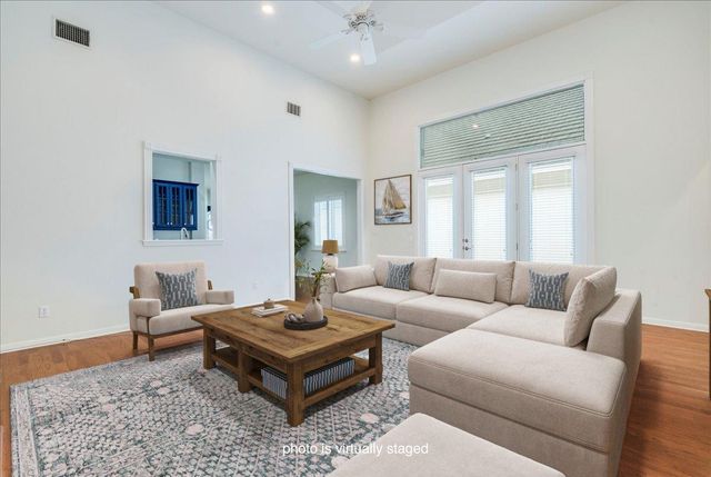 2213 Garden CT, San Marcos, TX 78666