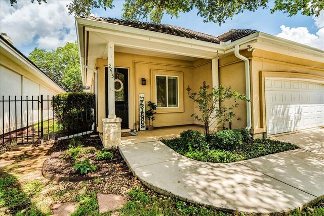 2213 Garden CT, San Marcos, TX 78666