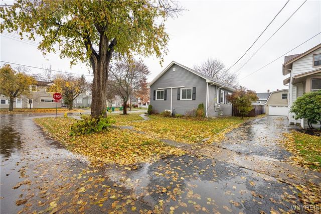 83 Marengo Avenue, Hamburg, NY 14075