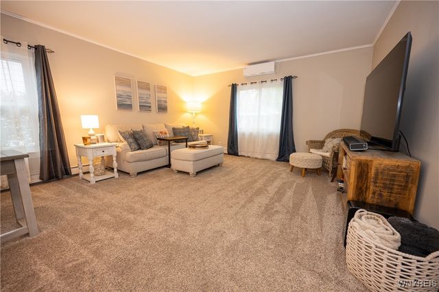 83 Marengo Avenue, Hamburg, NY 14075