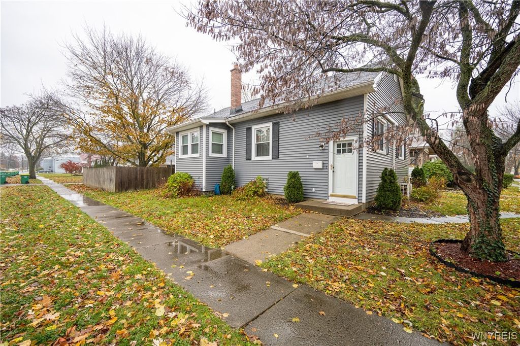 83 Marengo Avenue, Hamburg, NY 14075