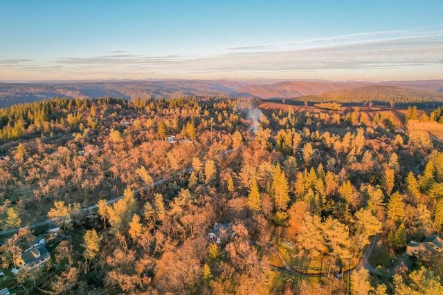 5271 Caprine Rd, Greenwood, CA 95635