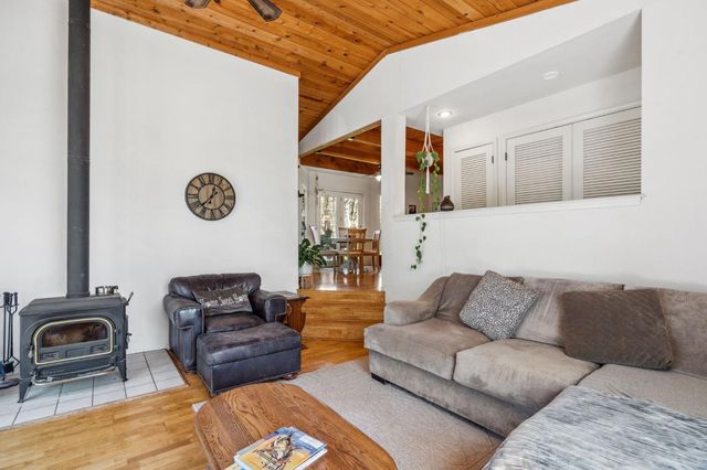 5271 Caprine Rd, Greenwood, CA 95635