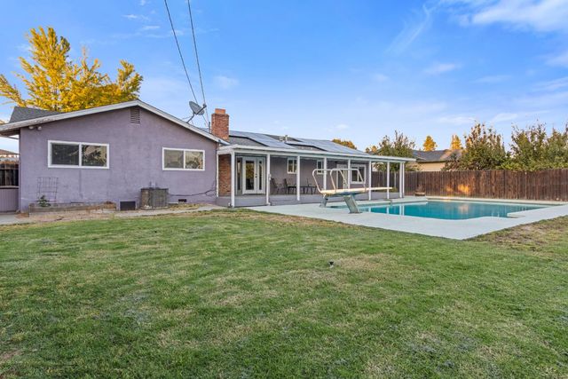 2810 Kennedy Dr, Yuba City, CA 95993