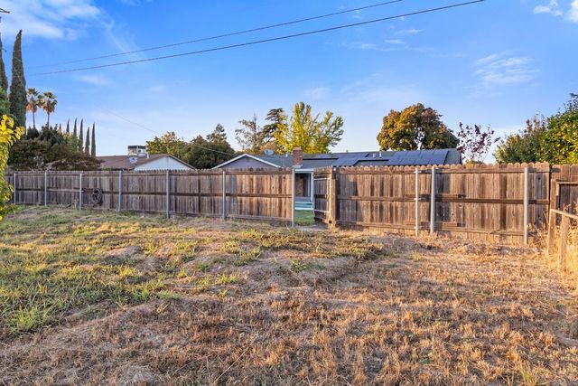 2810 Kennedy Dr, Yuba City, CA 95993