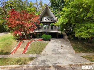 2901 32ND Avenue, Moline, IL 61265