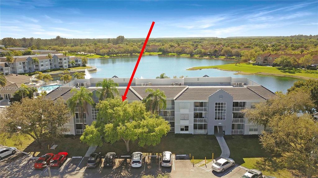 8640 SW 212th St 303, Cutler Bay, FL 33189