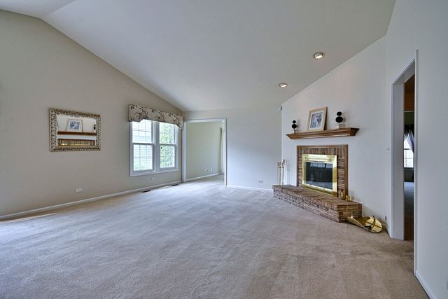 452 Park Barrington Drive, Barrington, IL 60010