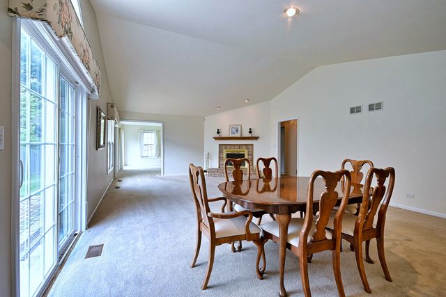 452 Park Barrington Drive, Barrington, IL 60010