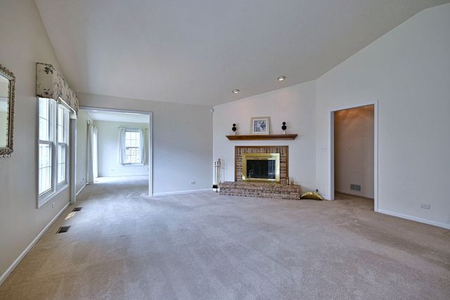 452 Park Barrington Drive, Barrington, IL 60010