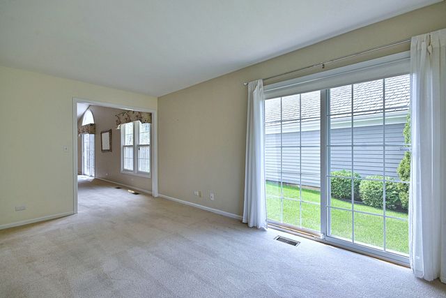 452 Park Barrington Drive, Barrington, IL 60010