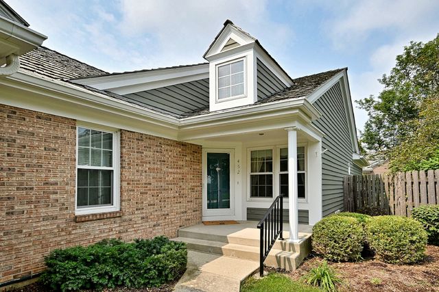 452 Park Barrington Drive, Barrington, IL 60010