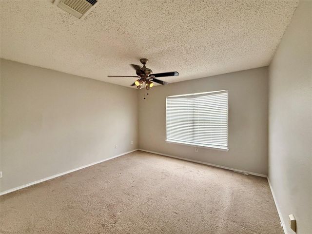 3085 Crestmont LN, Kyle, TX 78640