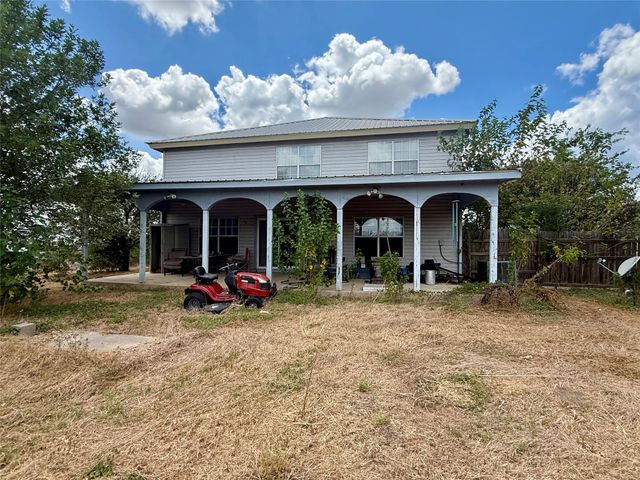 3085 Crestmont LN, Kyle, TX 78640