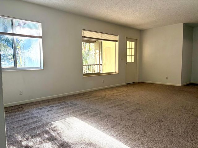 4835 Sable Pine Circle D2, West Palm Beach, FL 33417