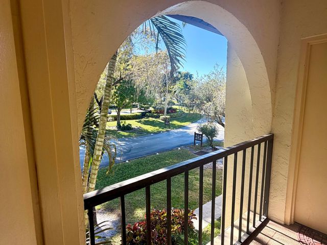 4835 Sable Pine Circle D2, West Palm Beach, FL 33417