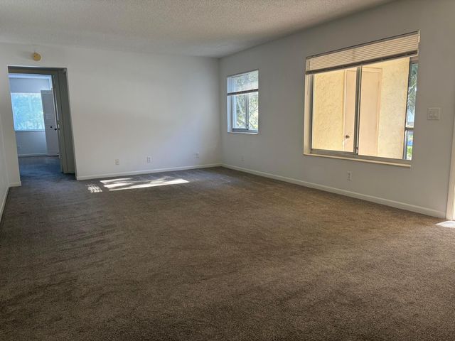 4835 Sable Pine Circle D2, West Palm Beach, FL 33417